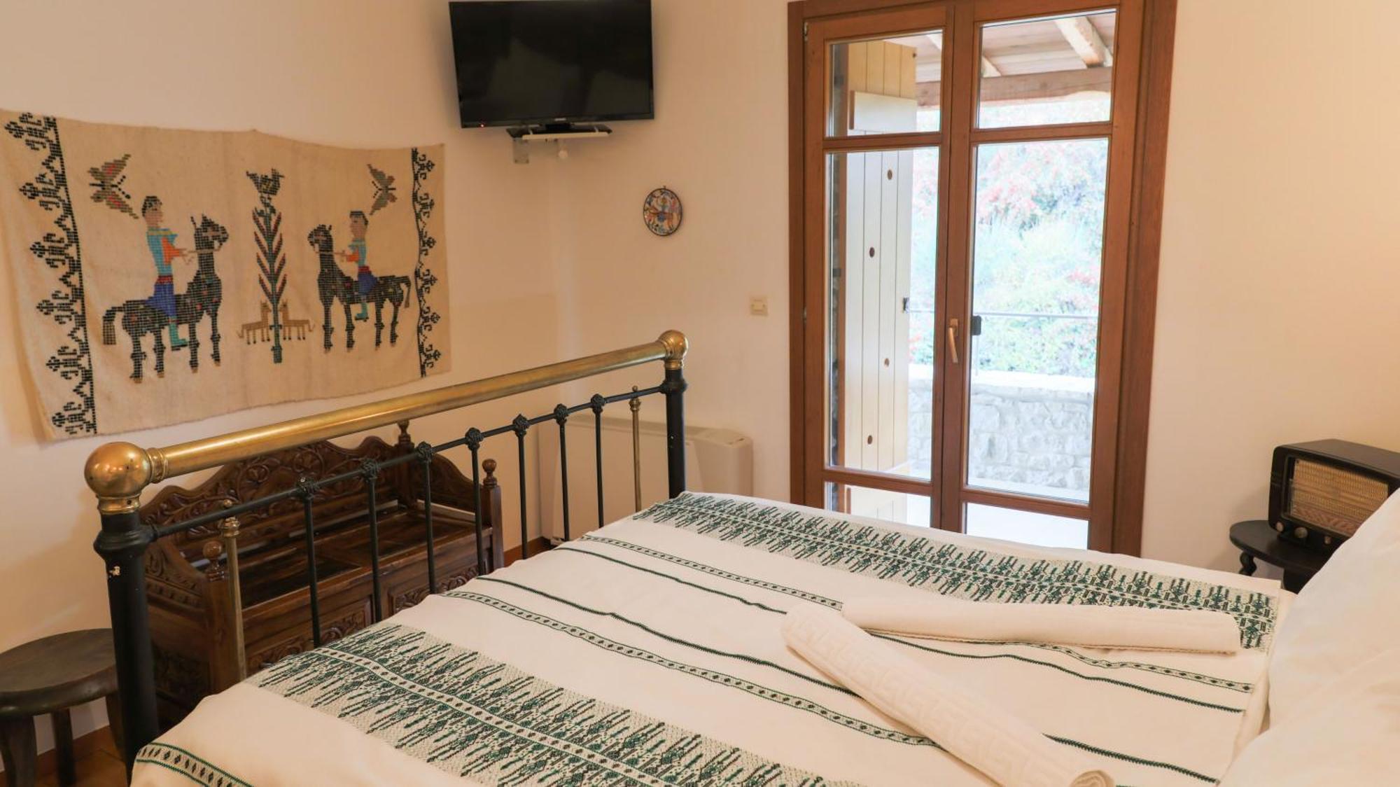 Hotel Papanikola Piána Kültér fotó